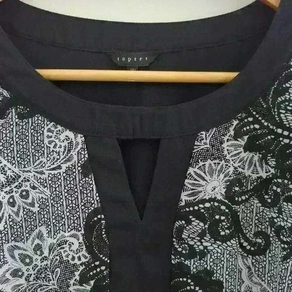 ISPIRI | Women's White/Black Abstract Floral 3/4 Length Sleeve Top Size… - Picture 3 of 5